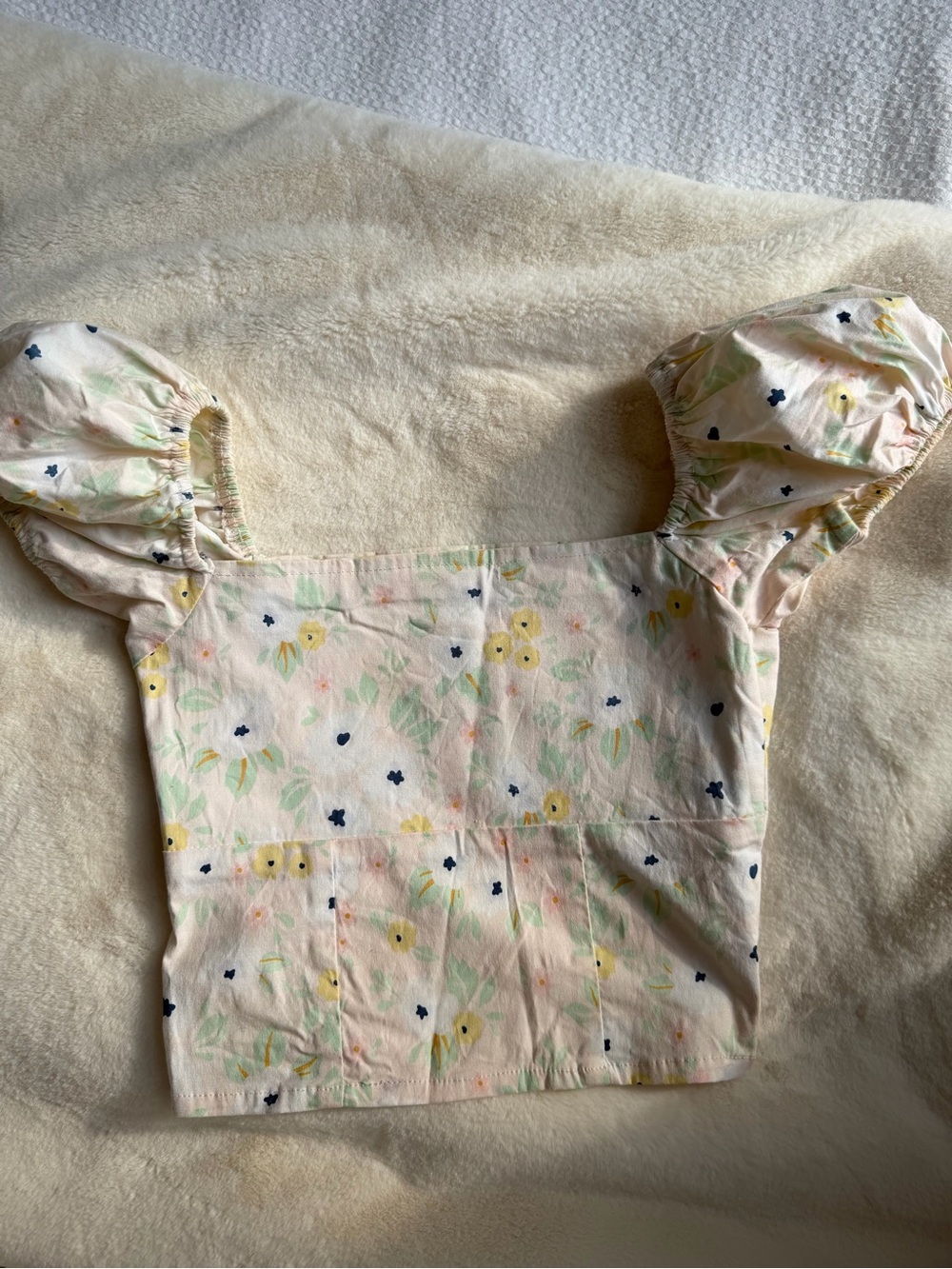 With Jean Pink Floral Puff Sleeve Crop Top